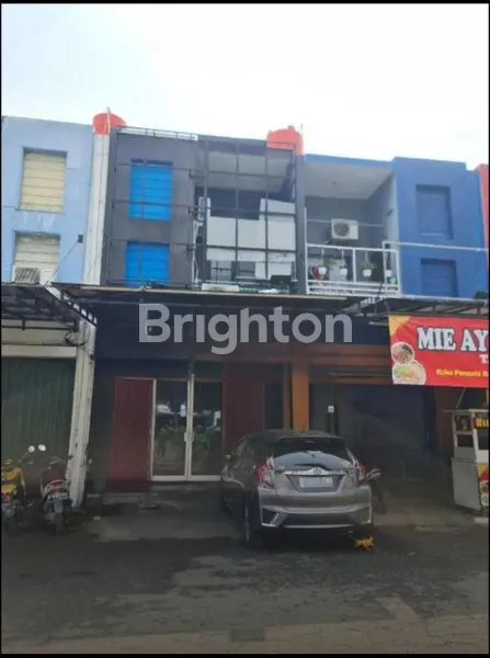 RUKO 2 LANTAI DI TAMAN ROYAL TANGERANG