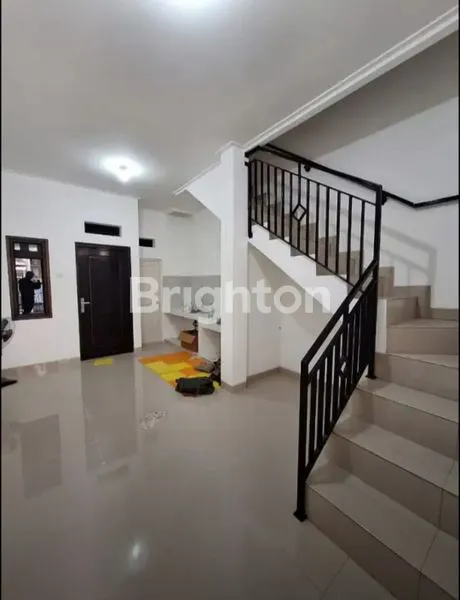 image RUMAH TANJUNG DUREN JAKARTA BARAT 3 LANTAI HADAP SELATAN PROSES TAHAP BANGUN (7)