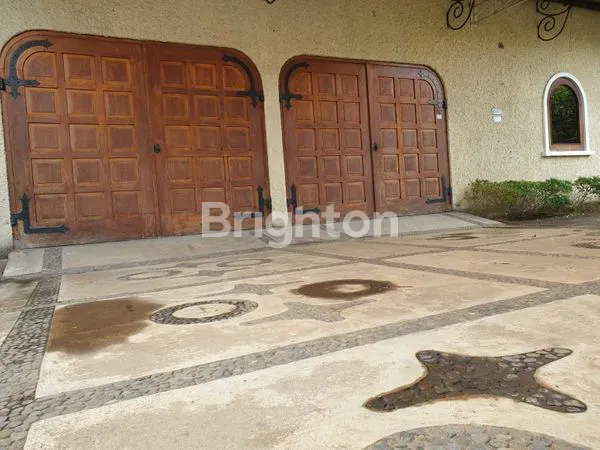 image RUMAH SIAP HUNI DI JEMURSARI, SURABAYA (1)