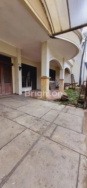 image RUMAH BARU RENOV DAN SIAP HUNI 2 LT DI MARGOREJO INDAH SURABAYA (2)