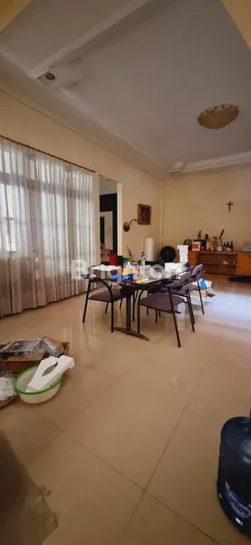 image RUMAH BARU RENOV DAN SIAP HUNI 2 LT DI MARGOREJO INDAH SURABAYA (3)