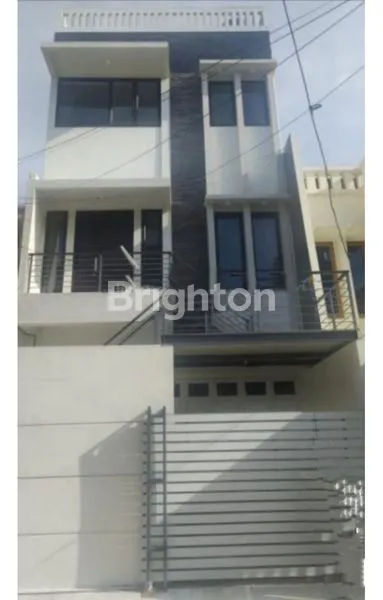 image HUNIAN MEWAH 3 LANTAI DI SUNTER BISMA (1)