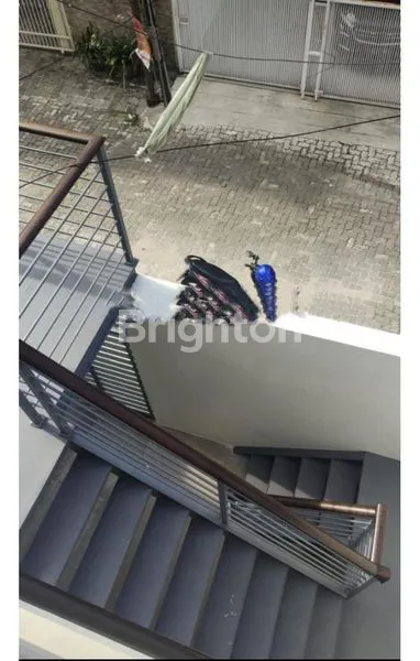 image HUNIAN MEWAH 3 LANTAI DI SUNTER BISMA (2)