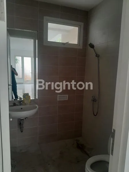 image RUMAH DEKAT WISATA KULINER, MEWAH & CANTIK ORCHARD PARK BATAM CENTER SIAP HUNI! (4)