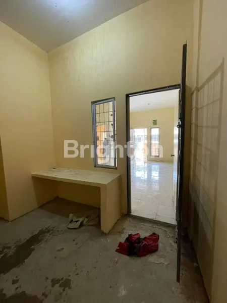 image RUMAH STANDART SIAP HUNI DI TIBAN POINT (5)