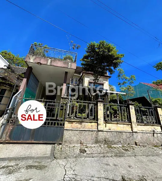 image RUMAH DUA LANTAI (1)