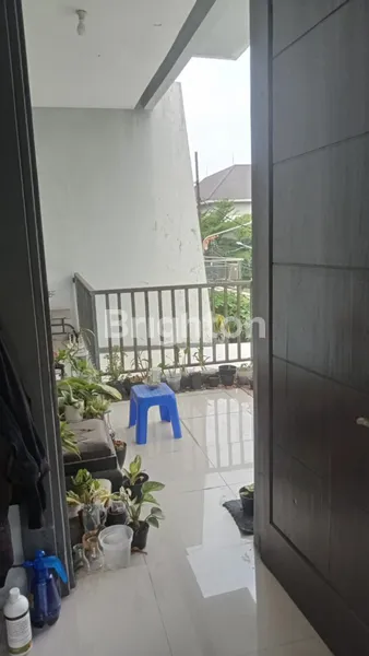 image RUMAH TINGGAL SIAP HUNI LOKASI HOOK PERUMAHAN MASJID AGUNG RESIDENCE (2)