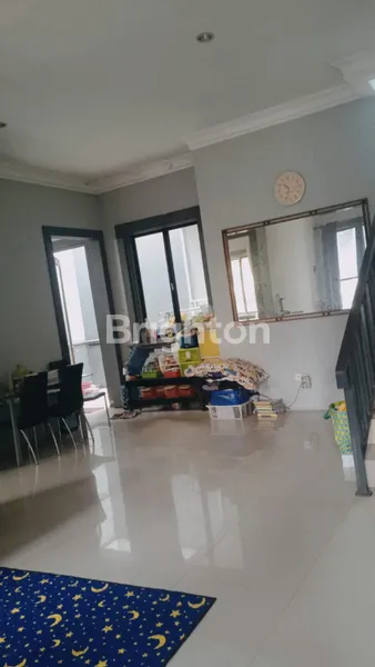 image RUMAH TINGGAL SIAP HUNI LOKASI HOOK PERUMAHAN MASJID AGUNG RESIDENCE (3)