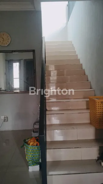 image RUMAH TINGGAL SIAP HUNI LOKASI HOOK PERUMAHAN MASJID AGUNG RESIDENCE (4)