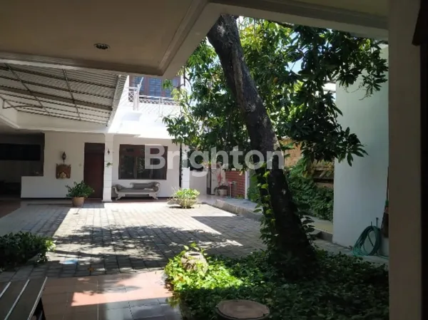 image RUMAH 2 LANTAI BAGUS TERAWAT DI MANYAR (8)