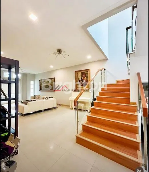 image RUMAH CANTIK 2 LANTAI TOWN HOUSE DUREN TIGA JAKARTA SELATAN (2)