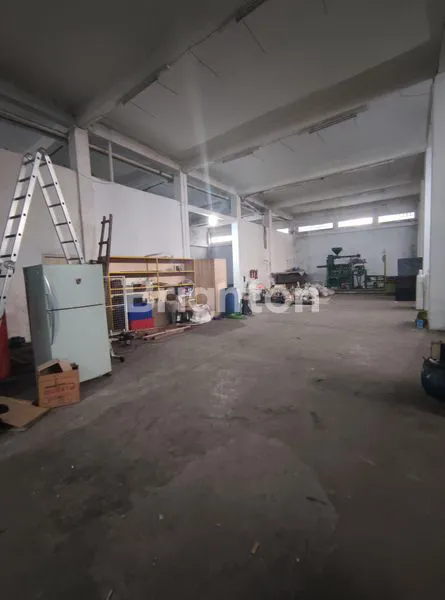 image GUDANG KANTOR 2 LANTAI BAMBU LARANGAN CENGKARENG SIAP PAKAI (3)