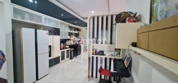 image RUMAH 2,5 LANTAI DI BSD TANGERANG (4)