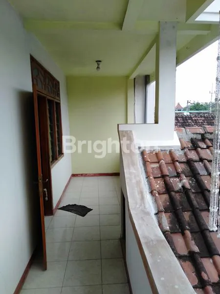 image RUMAH ISTIMEWA 2 LANTAI DI TENGAH KOTA JOMBANG (7)