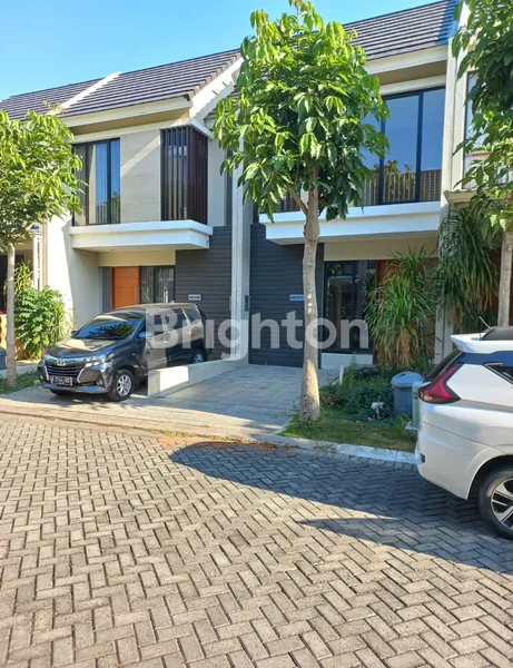 image RUMAH MURAH CITRALAND NORTH WEST LAKE SURABAYA BARAT (1)