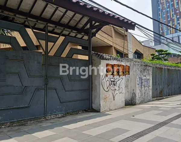 image RUMAH LAMA LEBAR 50 NOL JALAN RAYA HR MUHAMMAD DEKAT MAYJEN SUNGKONO, SURABAYA BARAT (1)