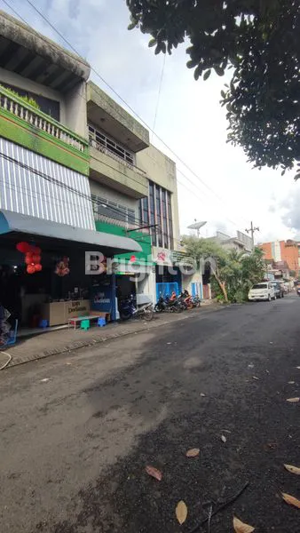 image JUAL RUKO 3 LANTAI MURAH HARGA BAWAH PASAR DI PASAR BESAR MALANG JL WIROMARGO/UREK UREK DEKAT DENGAN MUSEUM BENTOEL DAN PUSAT GROSIR (2)