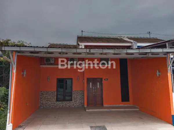 image RUMAH SIAP PAKAI TENGAH KOTA (1)