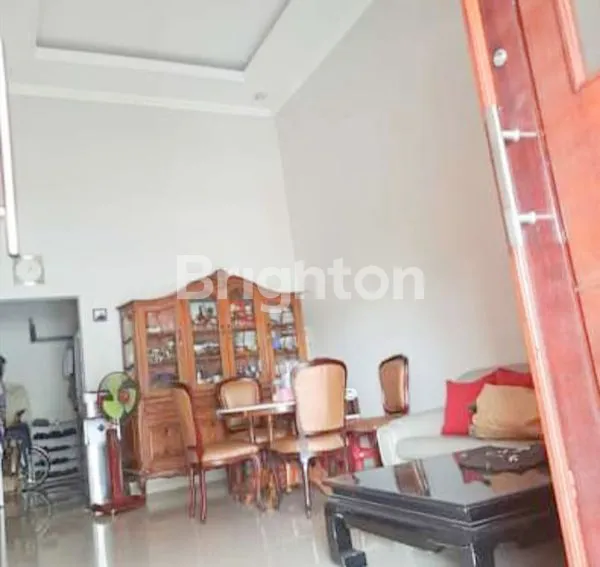 image RUMAH SIAP PAKAI TENGAH KOTA (2)