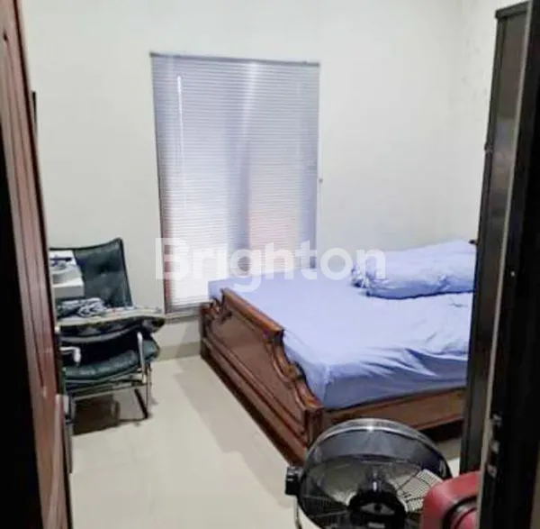 image RUMAH SIAP PAKAI TENGAH KOTA (4)