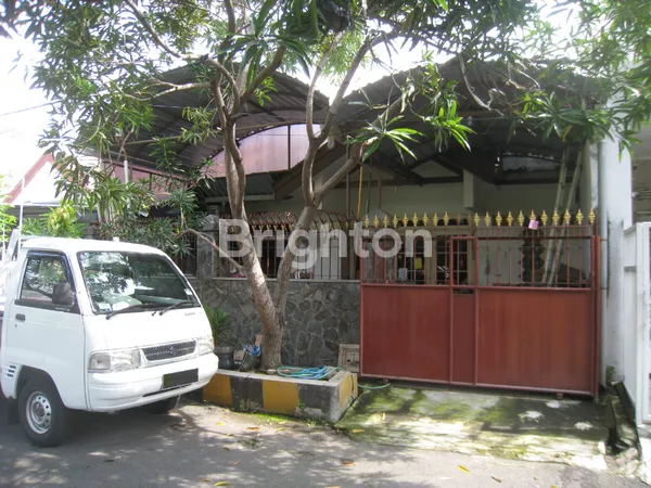 image JUAL RUMAH DEPAN TAMAN DI BABATAN MUKTI, WIYUNG, SURABAYA (1)
