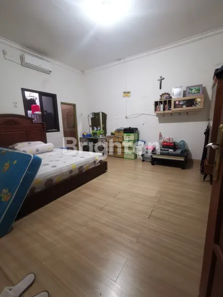 image JUAL RUMAH DEPAN TAMAN DI BABATAN MUKTI, WIYUNG, SURABAYA (7)