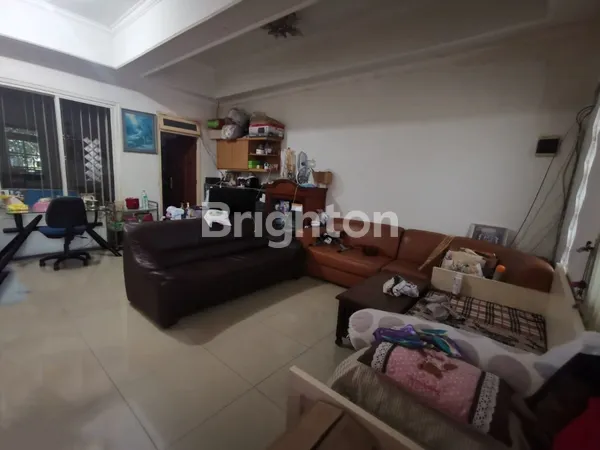 image JUAL RUMAH DEPAN TAMAN DI BABATAN MUKTI, WIYUNG, SURABAYA (8)