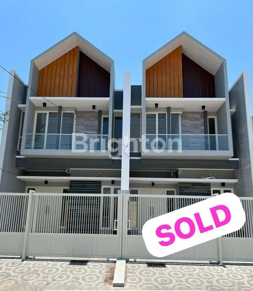 image RUMAH NEW GRESS MANYAR KERTOADI DEKAT DHARMAHUSADA SAMSAT KERTAJAYA INDAH KLAMPIS BONNET HOKKY MERR (1)