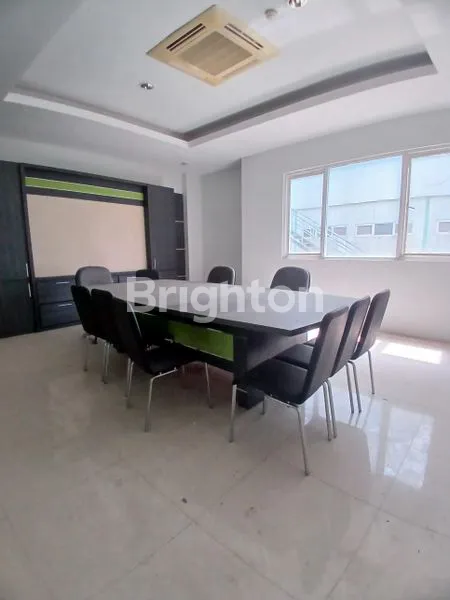 image KANTOR BARU 2 LANTAI SIAP PAKAI SELANGKA KE IKN DI JL.PULAU BALANG (4)