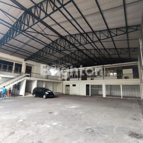 GEDUNG EKS DEALER LOKASI STRATEGIS PUSAT KOTA SURYOPRANOTO HARMONI JAKARTA PUSAT