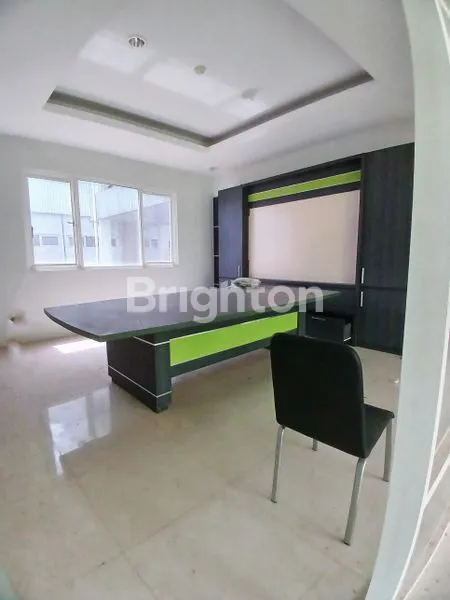 image KANTOR BARU 2 LANTAI SIAP PAKAI SELANGKA KE IKN DI JL.PULAU BALANG (7)