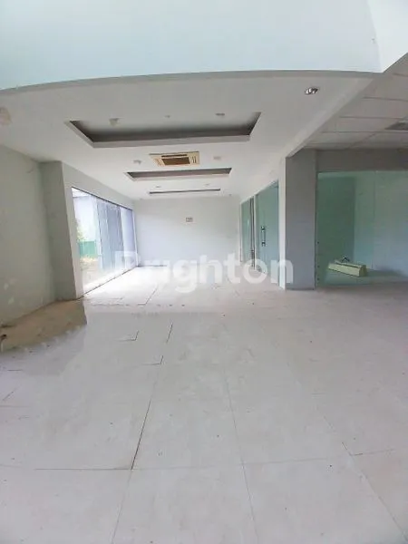 image KANTOR BARU 2 LANTAI SIAP PAKAI SELANGKA KE IKN DI JL.PULAU BALANG (8)