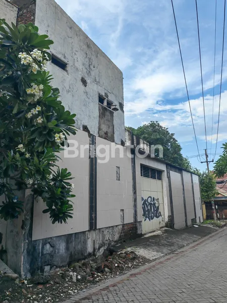 image RUMAH MURAH 2LANTAI COCOK UNTUK KOS KOS-AN DI SIMOHILIR BARAT SUKOMANUNGGAL SELANGKAH GWALK CITRALAND MAYJEN SUNGKONO. LOKASI STRATEGIS SURABAYA BARAT (1)