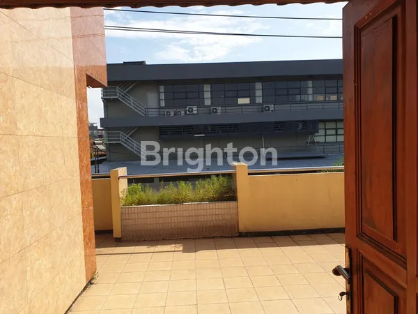 image RUMAH USAHA AREA KOMERSIAL RAMAI COCOK UNTUK USAHA DARMO PERMAI TIMUR SECOND ROAD RAMAI (2)