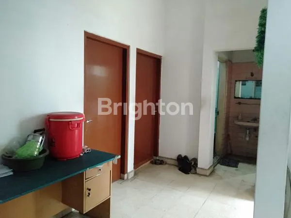 image DIJUAL DAN DISEWAKAN RUMAH BARATA JAYA (4)