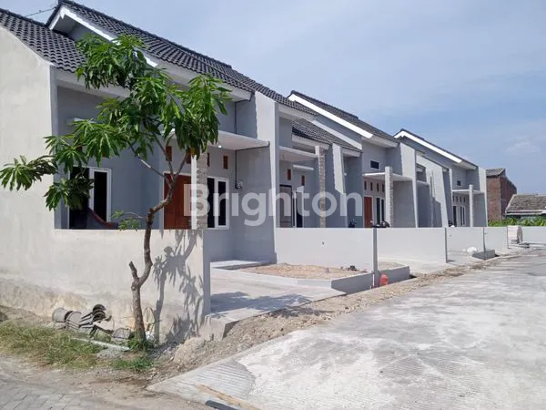 RUMAH PREMIUM MURAH SIAP HUNI DI BANJARDOWO BANGETAYU WETAN