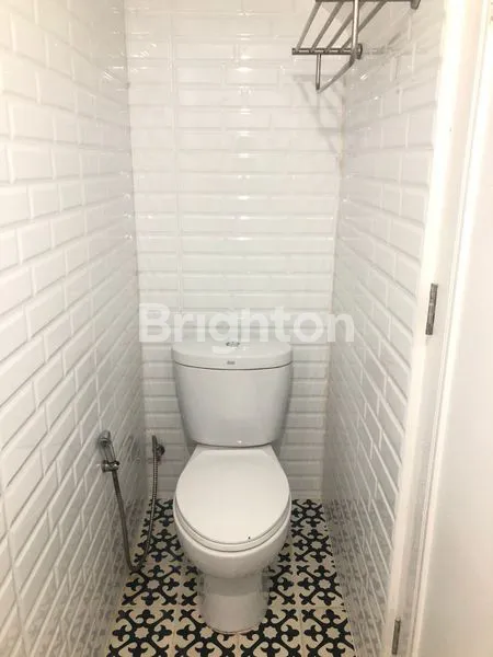 image RUMAH 2 LANTAI RAPI SIAP HUNI DI BINTARO TANGERANG SELATAN (3)