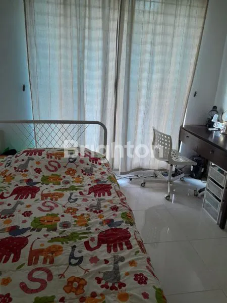 image RUMAH 2 LANTAI RAPI SIAP HUNI DI BINTARO TANGERANG SELATAN (8)