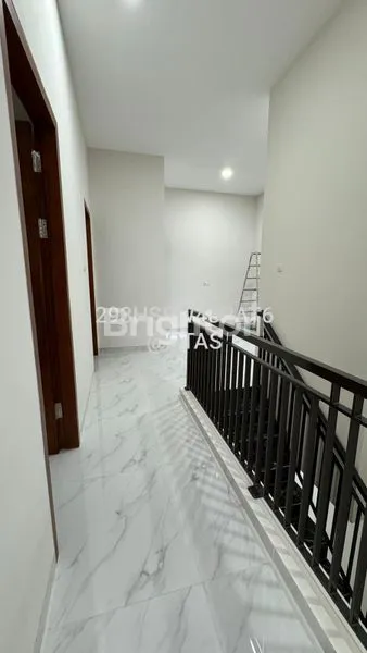 image RUMAH BARU RUNGKUT ASRI DEKAT MCD & SUPERINDO (4)