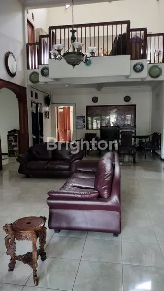 image JUAL CEPAT!! RUMAH DI KERTEN LAWEYAN (4)