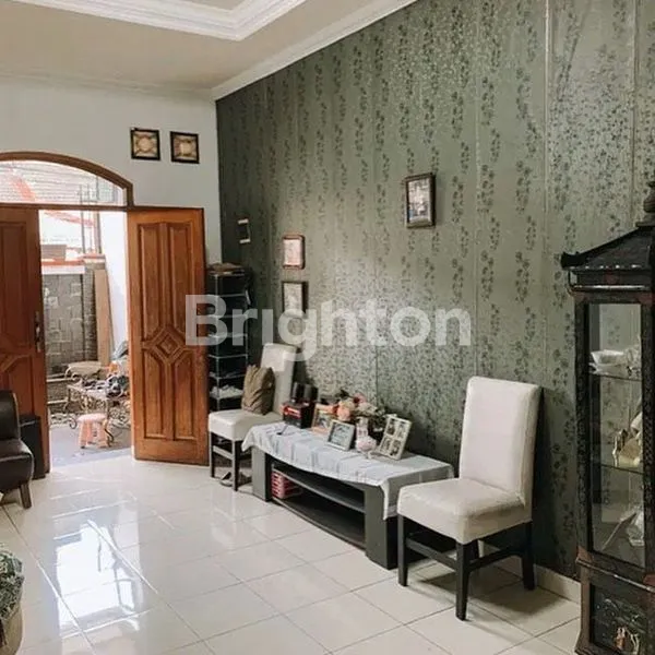 image RUMAH 2 LANTAI SIAP HUNI (2)