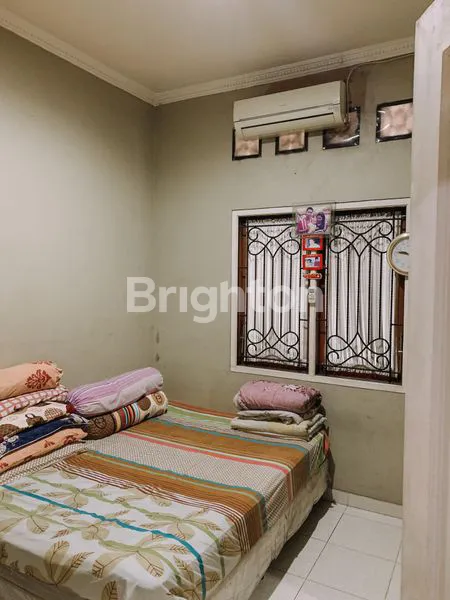 image RUMAH 2 LANTAI SIAP HUNI (3)