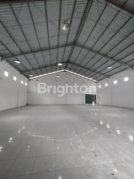 image RUKO SHOWROOM + KANTOR LUAS, KOTA KEDIRI (2)