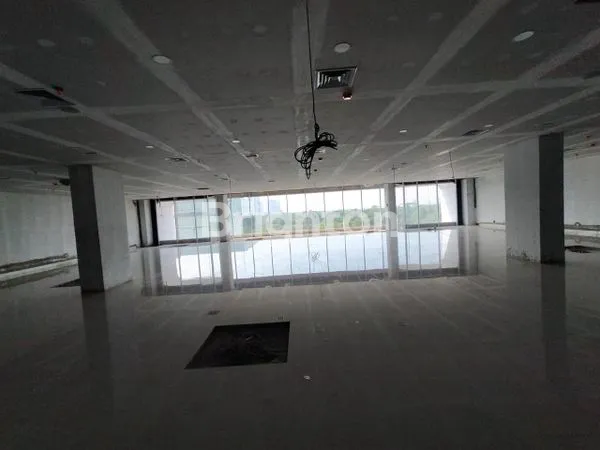 image GUDANG DAN KANTOR DI DAAN MOGOT (4)