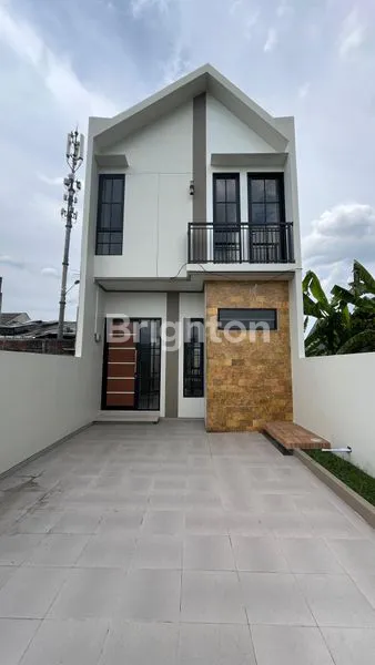 image RUMAH BARU SCANDIV STYLE DI MEDOKAN TAMBAK SURABAYA (1)
