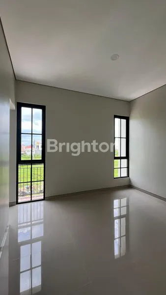 image RUMAH BARU SCANDIV STYLE DI MEDOKAN TAMBAK SURABAYA (4)