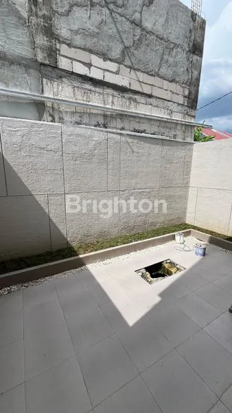 image RUMAH BARU SCANDIV STYLE DI MEDOKAN TAMBAK SURABAYA (6)