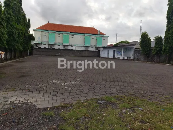 image DIKONTRAKKAN MIN 3 TAHUN TANAH 1125M2 UNTUK GUDANG PINGGIR JALAN BYPASS NGURAH RAI (1)