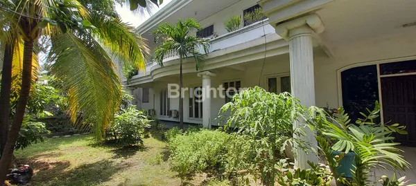 image RUMAH STRATEGIS PUSAT BISNIS SURABAYA LEBAR 30 M DEKAT GALAXY MALL (1)