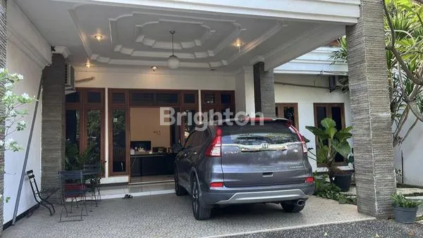 PEKALONGAN RUMAH BESAR BAGUS SIAP HUNI TENGAH KOTA